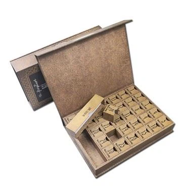 Magnetpakendiga kinkekarp